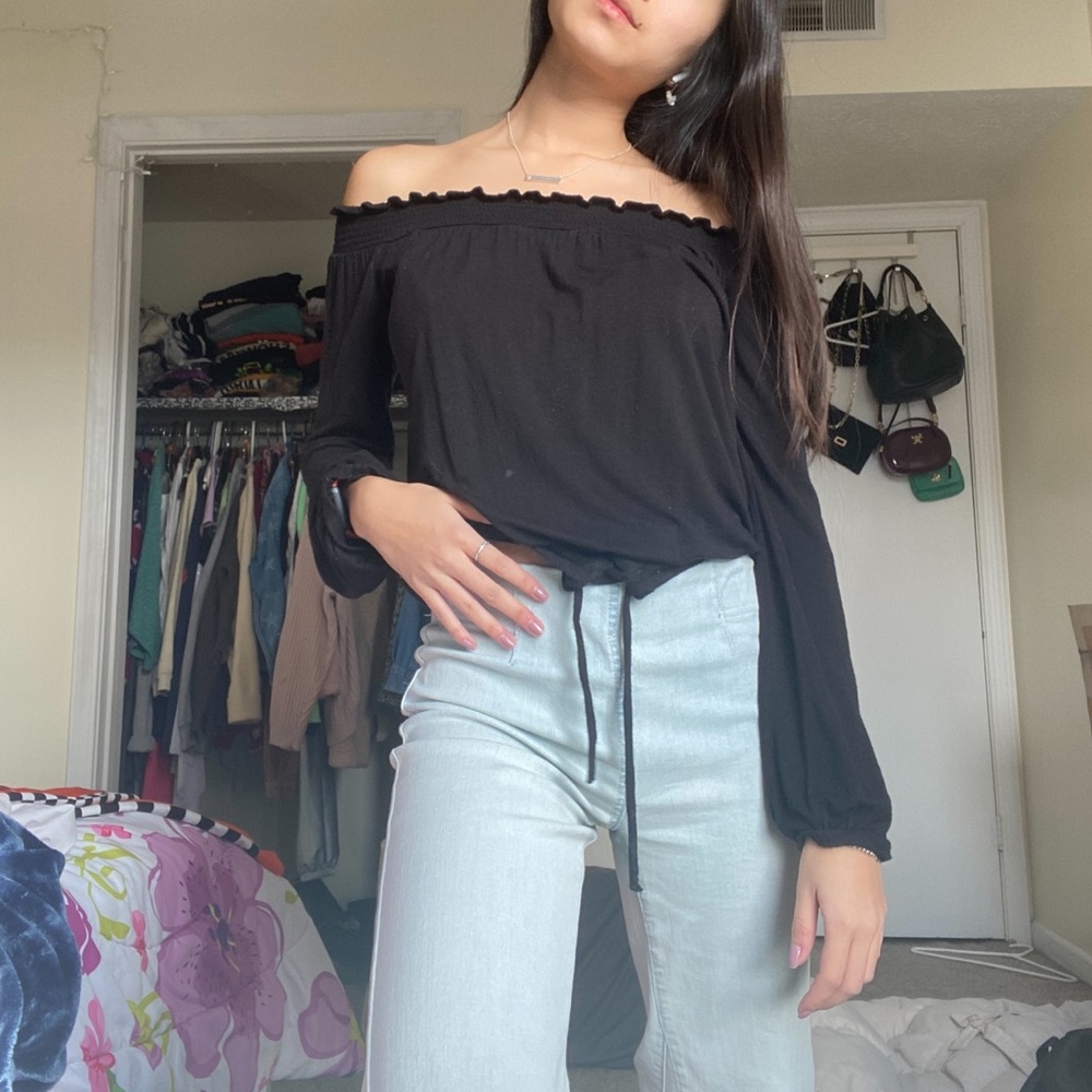 Black long sleeve shirt || small || Aeropostale